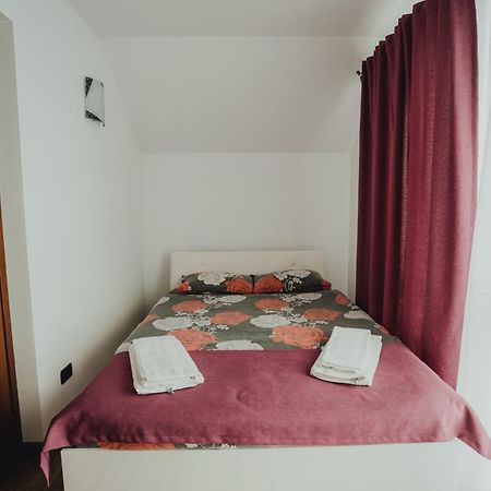 Hotel Popasul Calatorului Moisei Zewnętrze zdjęcie